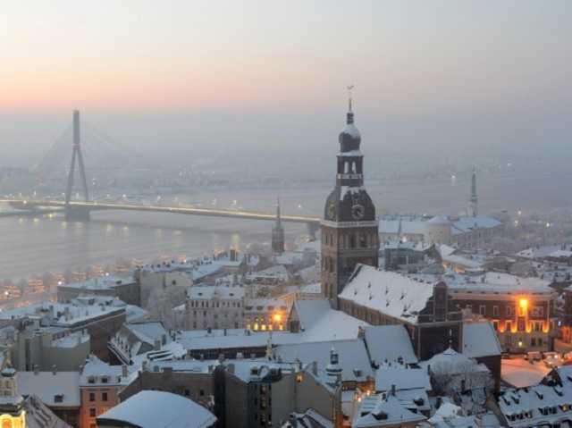 Найбільший оператор Латвії припиняє ретрансляцію низки російських телеканалів