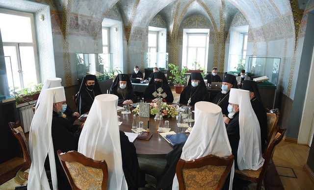 Агресор використовує українських суддів, щоб зруйнувати Церкву й державу, – Синод ПЦУ