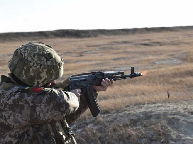 Режим без тишины: еще один боец ВСУ ранен на Донбассе
