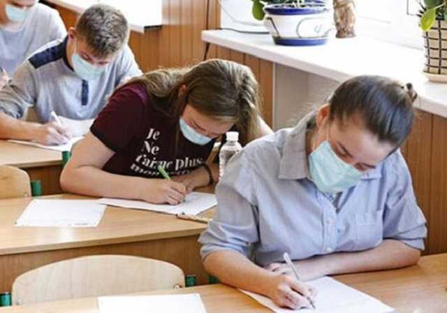 Школярі отримуватимуть премію за відмінні результати ЗНО