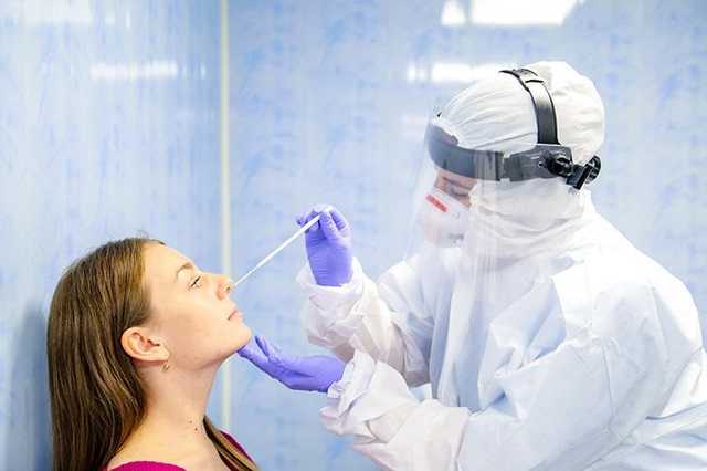 Степанов: почти 600 украинцев повторно заразились COVID-19