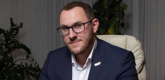 ОПЗЖ выдвинула на довыборы в Раду по Донбассу генпродюсера "112 Украина"