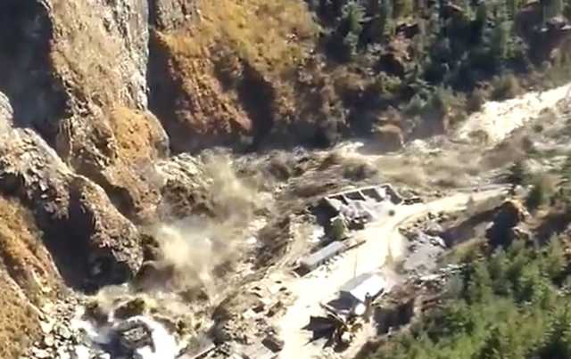 На півночі Індії зійшов льодовик, безвісті зникли близько 150 людей