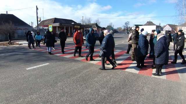 На Харківщині учасники акції проти подорожчання комуналки перекрили трасу