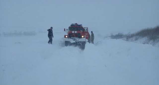 В ГСЧС сообщили, какие украинские дороги сейчас закрыты из-за непогоды