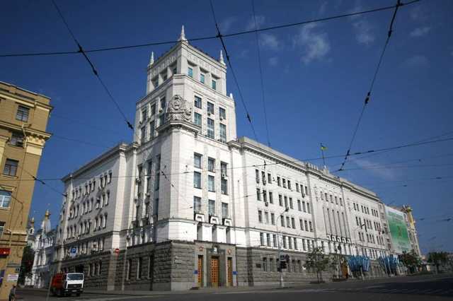 Битва за Харьков: первую столицу Украины ждет горячая борьба "бывших"