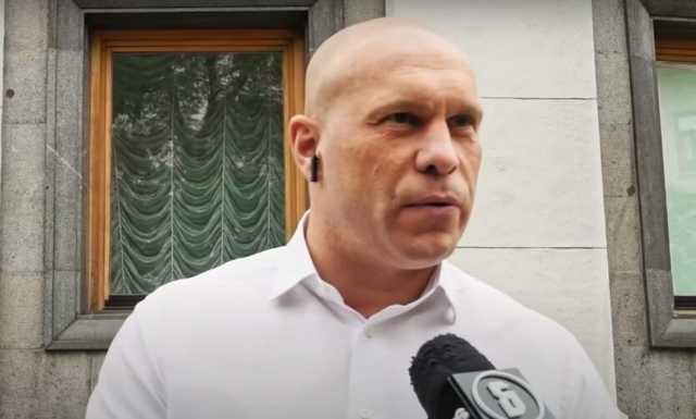 В Нацкорпусе заявили, что блокируют базу вооруженных боевиков Кивы-Медведчука