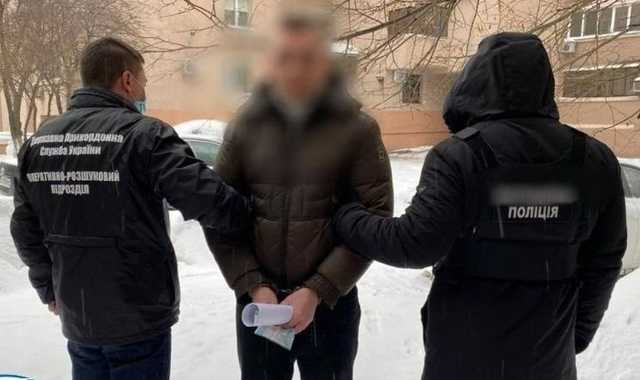 В аэропорту "Киев" задержали вербовщика моряков для перевозки нелегалов