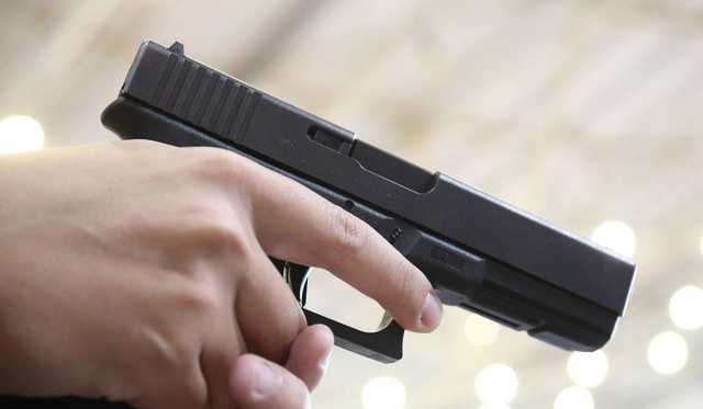 У Мукачеві сталася стрілянина посеред вулиці, є постраждалий