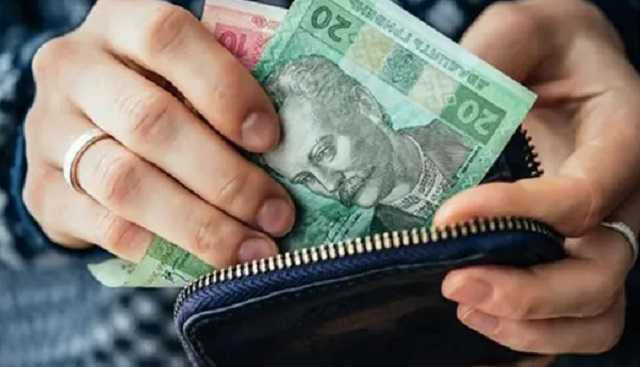 Украинцев хотят заставить платить налоги с дополнительных доходов: законопроект