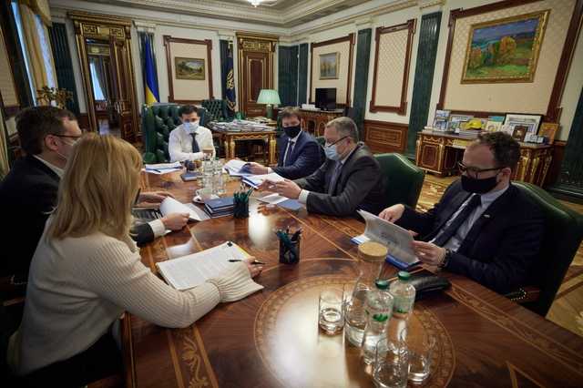 "Судебная система в Украине сегодня является одной из самых больших проблем", - Зеленский