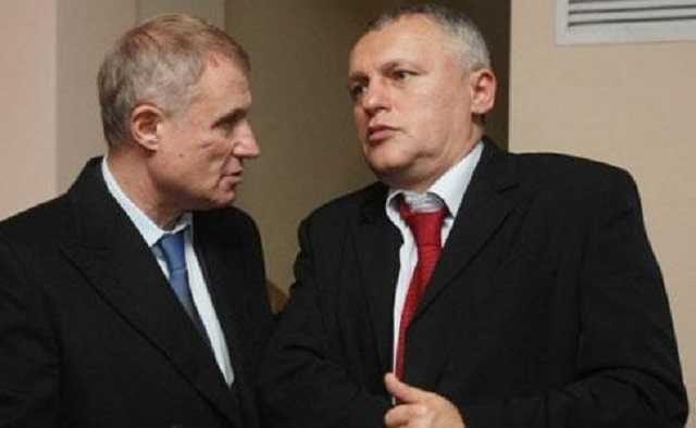 Суд продовжив на рік слідство в кримінальній справі офшорів Суркісів проти Приватбанку