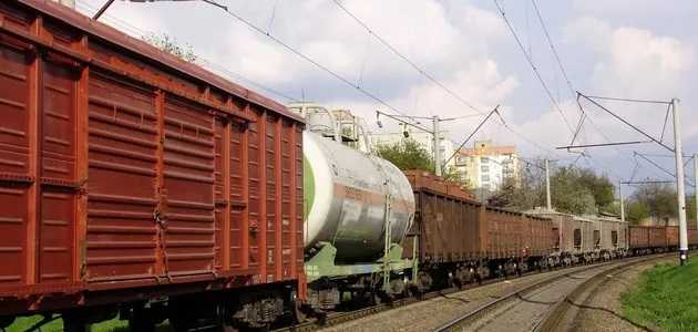 Каждый 5-й произведенный в Украине грузовой вагон – на осях из России