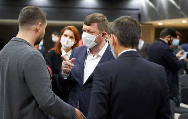 Нова політична лінія Зеленського та "слуг" має щонайменше дві суттєві проблеми