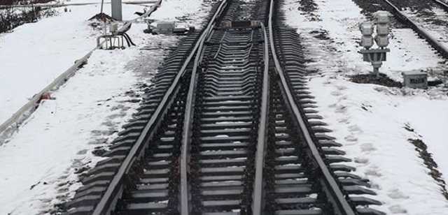 В Одессе школьница бросилась под поезд - самоубийство она "анонсировала" в сети