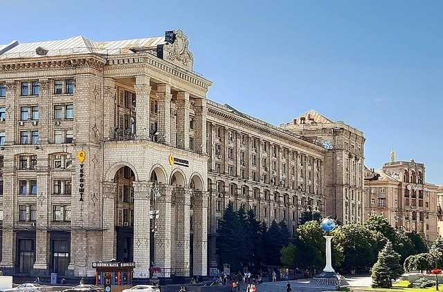 Цього року «Укрпошта» продасть Головпоштамт: його переоблаштують під готель або казино