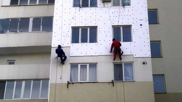 Прокуратура раскрыла схему хищений на утеплении домов в Киеве