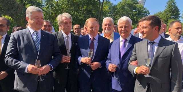 Украинцы считают, что с каждым новым президентом жизнь в стране становится хуже — опрос