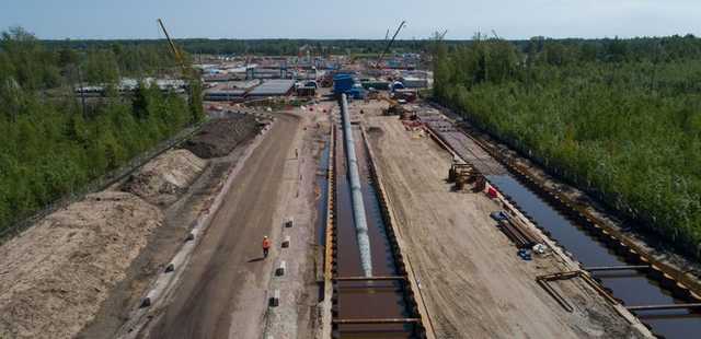 40 сенаторов призывают Байдена ввести новые санкции против "Северного потока-2"