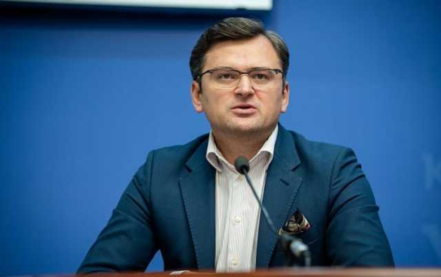 "Весь МИД гудит": сотрудников посольства в Польше уволили из-за контрабанды