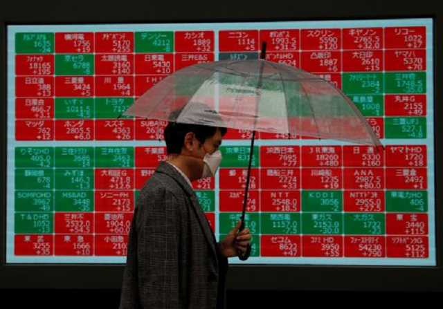 Китай встановив “низьку планку” для зростання ВВП, обіцяє більше робочих місць