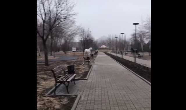 "Апокалиптическая тишина": в сети показали новое видео опустевшего за годы оккупации Донецка