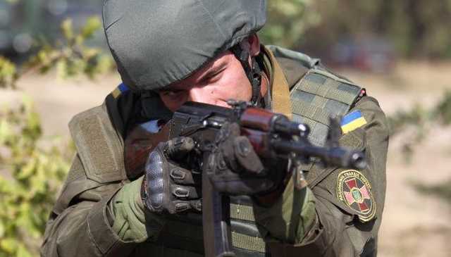 Боевики 21 раз обстреливали позиции ООС на Донбассе, украинские военные отвечали