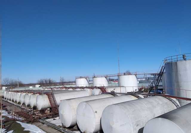 В Киевской области на нефтебазе производили нелегальный бензин