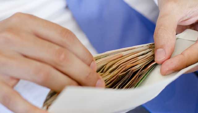 «Электротяжмаш» занимает десятки миллионов на выплату зарплаты