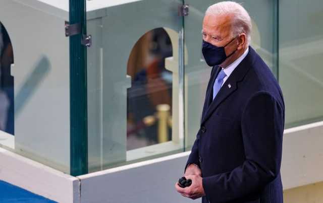 Жители США получат по 1400 долларов из-за COVID: Байден подписал пакет экономических мер