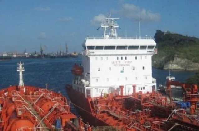 ЧП у берегов Бенина: украинские моряки попали в плен к пиратам