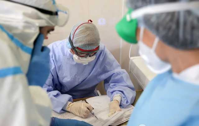 "   ":        COVID-19