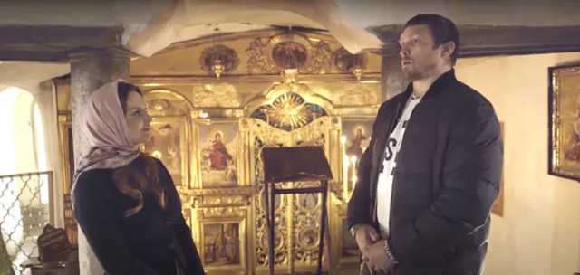 Усик отрекся от фильма Оксаны Марченко, назвав его информационной войной