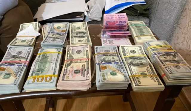 Викрито угруповання, яке здійснювало незаконні фінансові перекази для міжнародної терористичної організації