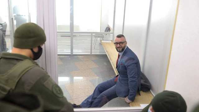 Суд по "делу Шеремета" перенесли из-за коронавируса у конвоира Антоненко