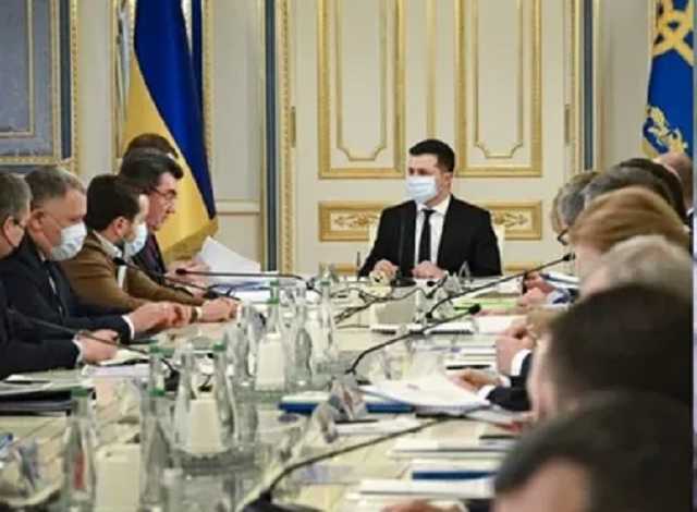 Против компаний, связанных с Фуксом, введены санкции СНБО