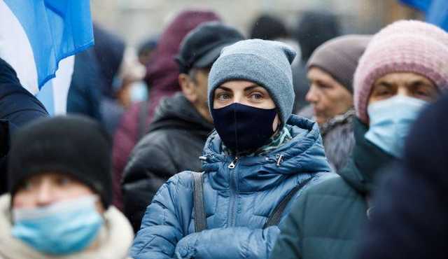 В Украине 15 292 новых случая коронавируса за сутки