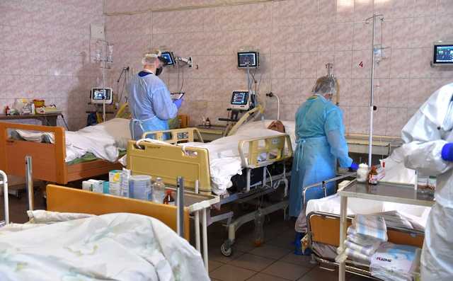 Ситуация с COVID-19 в Украине угрожающая, пик будет через месяц, – академик НАН