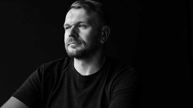 Певец Положинский обратился к властям по поводу Стерненко и Антоненко