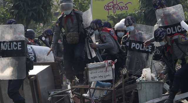 В Мьянме военные застрелили семилетнюю девочку