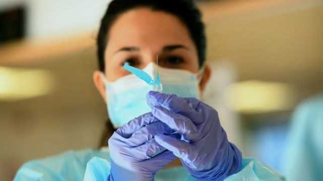 Темпы COVID-вакцинации отстают от графика на 100 тысяч выполненных уколов, - Минздрав