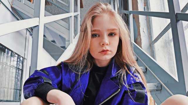 8-летняя блогерша пожаловалась, что ей не дают видеться с ее 13-летнем «парнем»