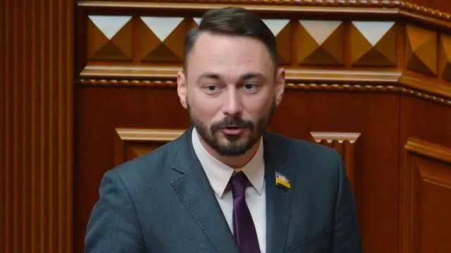 "Слуга народа" предложил ввести санкции против отказавшихся от вакцины украинцев