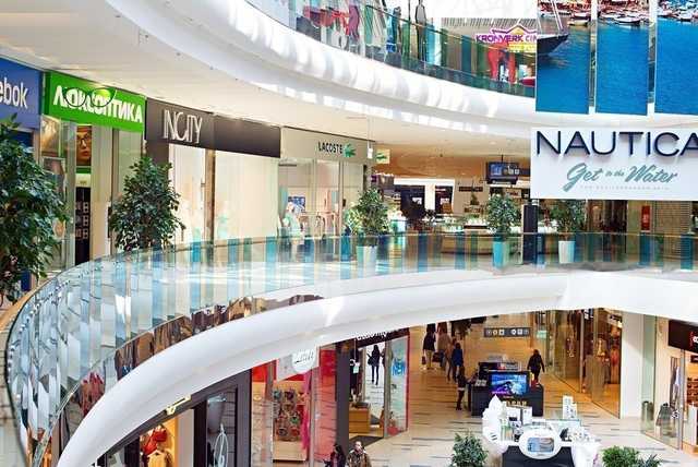 Одежда и обувь существенно подорожают к лету – эксперты разъяснили ситуацию