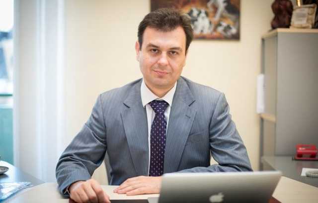 Нардеп Гетманцев записал на мать почти все имущество семьи