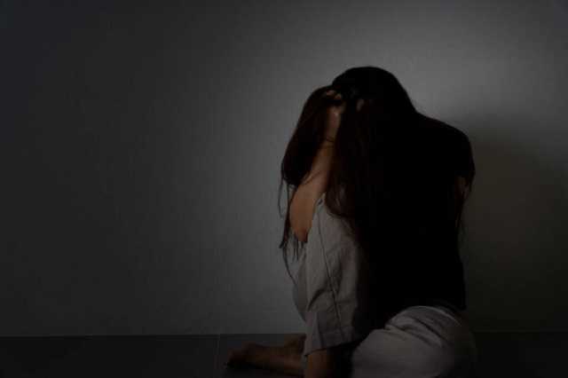 На Донеччині подруги побили 14-річну дівчину і змусили оголеною купатися у річці