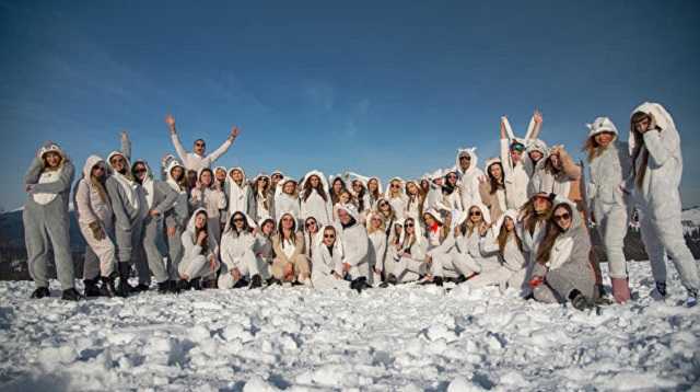 Стало известно еще об одной голой съемке задержанных в Дубае моделей