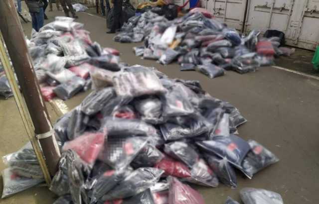 В Одесской области незаконно изготавливали одежду с логотипами известных брендов