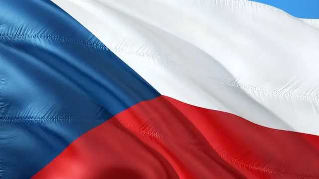 Президент Чехии пересел в инвалидное кресло из-за проблем с ногами