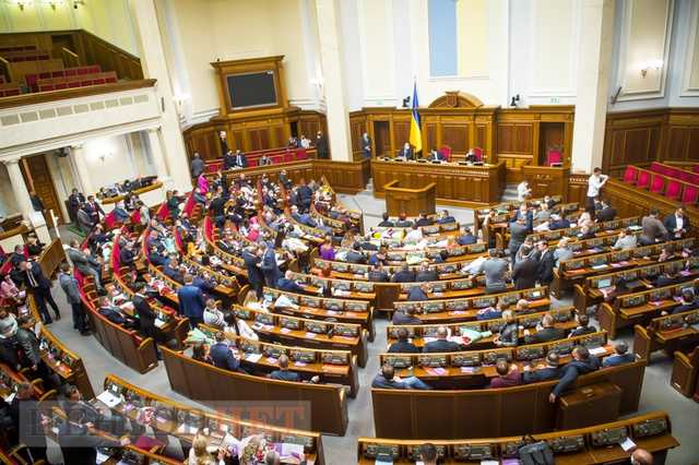 Рада завтра может собраться на два внеочередных заседания, - Разумков